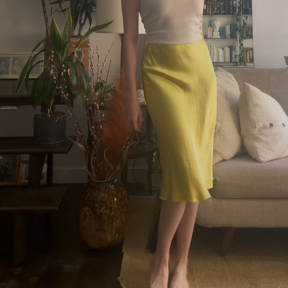 Vince hammered satin citrine yellow midi skirt
